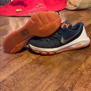 KD 8